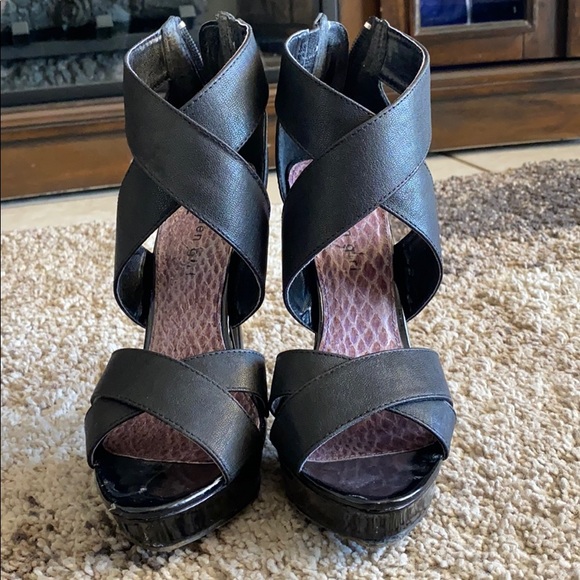 Madden Girl Shoes Madden Girl Black Heels Size 7 Poshmark